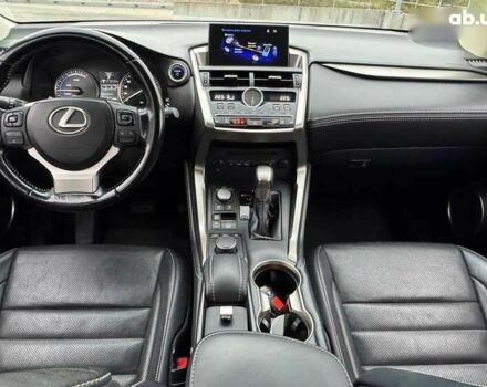 Лексус НХ, объемом двигателя 0 л и пробегом 195 тыс. км за 26500 $, фото 26 на Automoto.ua