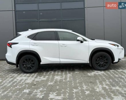 Лексус НХ, объемом двигателя 2 л и пробегом 101 тыс. км за 24399 $, фото 6 на Automoto.ua