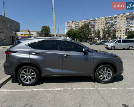 Лексус НХ, объемом двигателя 2 л и пробегом 146 тыс. км за 30000 $, фото 2 на Automoto.ua