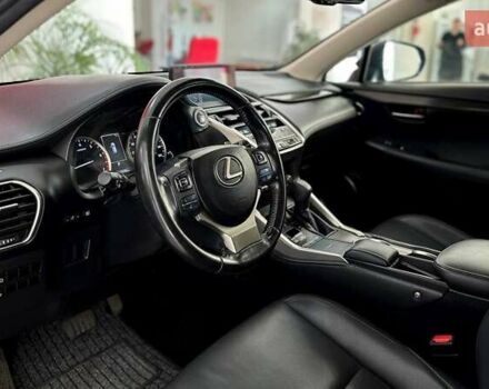 Лексус НХ, объемом двигателя 2 л и пробегом 167 тыс. км за 27040 $, фото 10 на Automoto.ua