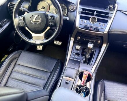 Лексус НХ, об'ємом двигуна 2 л та пробігом 104 тис. км за 20000 $, фото 3 на Automoto.ua