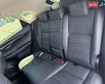 Лексус НХ, объемом двигателя 2 л и пробегом 146 тыс. км за 30000 $, фото 16 на Automoto.ua