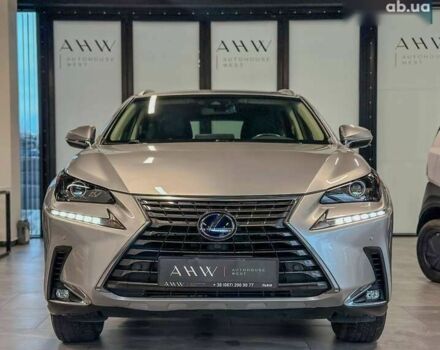 Лексус НХ, объемом двигателя 0 л и пробегом 100 тыс. км за 32900 $, фото 1 на Automoto.ua