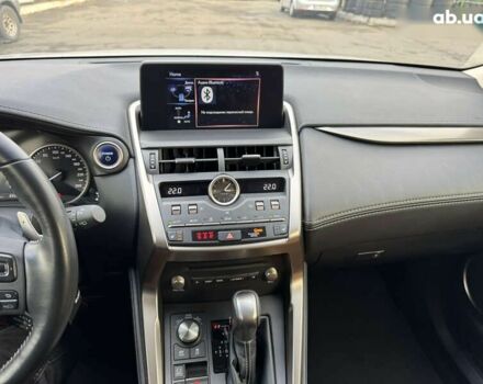 Лексус НХ, объемом двигателя 0 л и пробегом 45 тыс. км за 38500 $, фото 11 на Automoto.ua