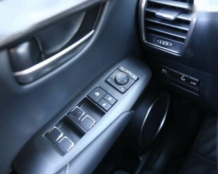 Лексус НХ, об'ємом двигуна 2 л та пробігом 51 тис. км за 29500 $, фото 23 на Automoto.ua