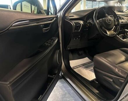 Лексус НХ, объемом двигателя 2 л и пробегом 195 тыс. км за 27900 $, фото 11 на Automoto.ua