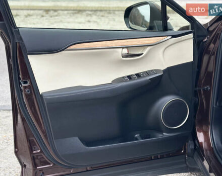 Лексус НХ, объемом двигателя 1.99 л и пробегом 54 тыс. км за 31300 $, фото 14 на Automoto.ua