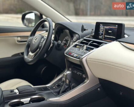 Лексус НХ, объемом двигателя 1.99 л и пробегом 54 тыс. км за 31300 $, фото 27 на Automoto.ua