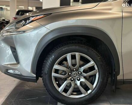 Лексус НХ, объемом двигателя 2 л и пробегом 195 тыс. км за 27900 $, фото 5 на Automoto.ua