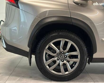 Лексус НХ, объемом двигателя 2 л и пробегом 195 тыс. км за 27900 $, фото 7 на Automoto.ua