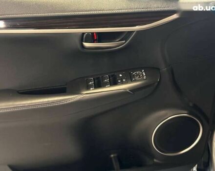 Лексус НХ, объемом двигателя 2 л и пробегом 195 тыс. км за 27900 $, фото 13 на Automoto.ua