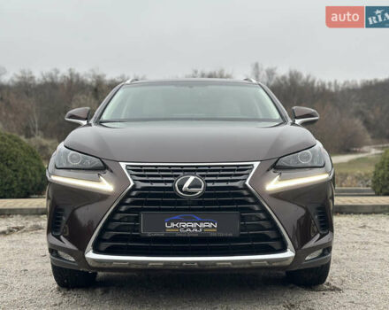 Лексус НХ, объемом двигателя 1.99 л и пробегом 54 тыс. км за 31300 $, фото 4 на Automoto.ua