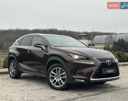 Лексус НХ, объемом двигателя 1.99 л и пробегом 54 тыс. км за 31300 $, фото 2 на Automoto.ua