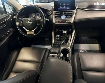 Лексус НХ, объемом двигателя 2 л и пробегом 195 тыс. км за 27900 $, фото 28 на Automoto.ua