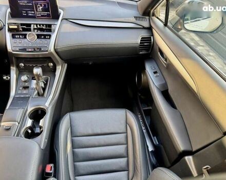 Лексус НХ, объемом двигателя 2 л и пробегом 57 тыс. км за 32900 $, фото 29 на Automoto.ua