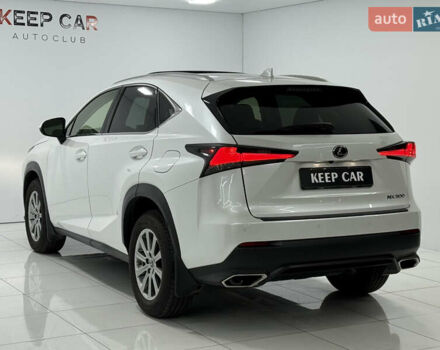 Лексус НХ, объемом двигателя 2 л и пробегом 52 тыс. км за 26900 $, фото 11 на Automoto.ua