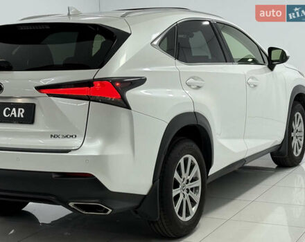 Лексус НХ, объемом двигателя 2 л и пробегом 52 тыс. км за 26900 $, фото 12 на Automoto.ua