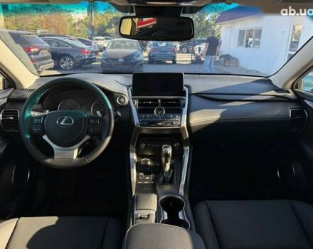 Лексус НХ, объемом двигателя 2 л и пробегом 7 тыс. км за 35000 $, фото 17 на Automoto.ua