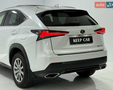 Лексус НХ, объемом двигателя 2 л и пробегом 52 тыс. км за 26900 $, фото 14 на Automoto.ua