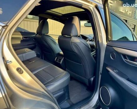 Лексус НХ, объемом двигателя 2 л и пробегом 57 тыс. км за 32900 $, фото 20 на Automoto.ua