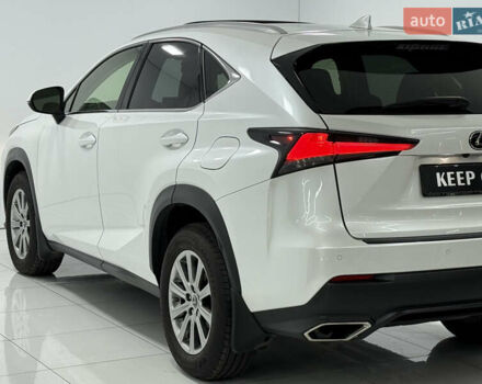 Лексус НХ, объемом двигателя 2 л и пробегом 52 тыс. км за 26900 $, фото 13 на Automoto.ua