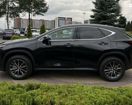 Лексус НХ, объемом двигателя 2.5 л и пробегом 31 тыс. км за 39500 $, фото 3 на Automoto.ua