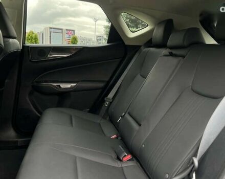 Лексус НХ, объемом двигателя 2.5 л и пробегом 31 тыс. км за 39500 $, фото 20 на Automoto.ua
