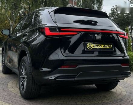 Лексус НХ, объемом двигателя 2.5 л и пробегом 31 тыс. км за 39500 $, фото 4 на Automoto.ua