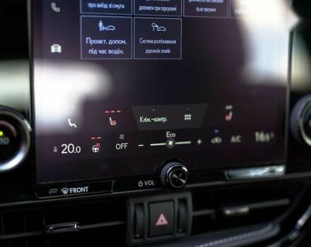 Лексус НХ, объемом двигателя 2 л и пробегом 3 тыс. км за 49244 $, фото 27 на Automoto.ua