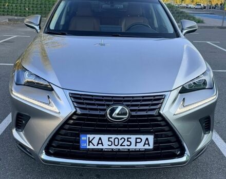 Лексус НХ, объемом двигателя 2 л и пробегом 54 тыс. км за 32000 $, фото 1 на Automoto.ua