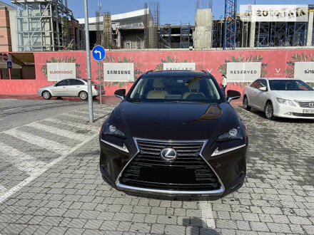 Лексус НХ 2018 в Ладыжин на Automoto.ua Лексус НХ, объемом двигателя 1.99 л и пробегом 124 тыс. км за 29000 $, фото 1 на Automoto.ua