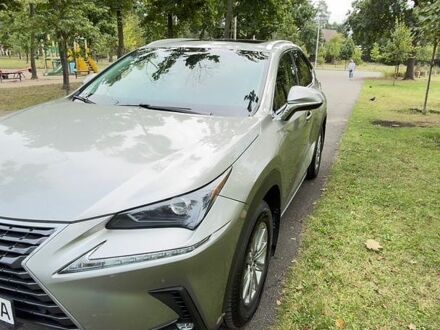 Лексус НХ, об'ємом двигуна 2 л та пробігом 92 тис. км за 28500 $, фото 1 на Automoto.ua