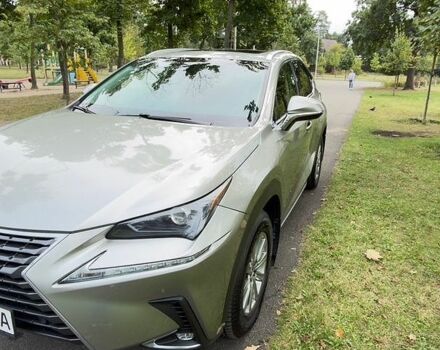 Лексус НХ, объемом двигателя 2 л и пробегом 92 тыс. км за 28500 $, фото 1 на Automoto.ua