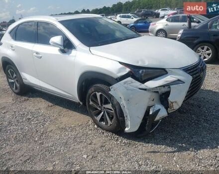 Лексус НХ, объемом двигателя 2 л и пробегом 61 тыс. км за 10000 $, фото 1 на Automoto.ua