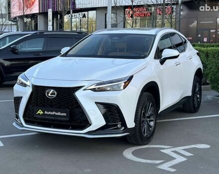 Лексус НХ, объемом двигателя 2.5 л и пробегом 23 тыс. км за 39777 $, фото 1 на Automoto.ua