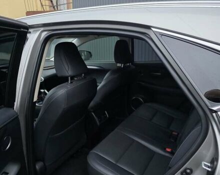 Сірий Лексус НХ, об'ємом двигуна 2 л та пробігом 104 тис. км за 19399 $, фото 35 на Automoto.ua