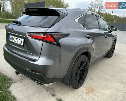 Сірий Лексус НХ, об'ємом двигуна 2 л та пробігом 154 тис. км за 28900 $, фото 3 на Automoto.ua