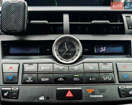 Сірий Лексус НХ, об'ємом двигуна 2 л та пробігом 190 тис. км за 20900 $, фото 22 на Automoto.ua