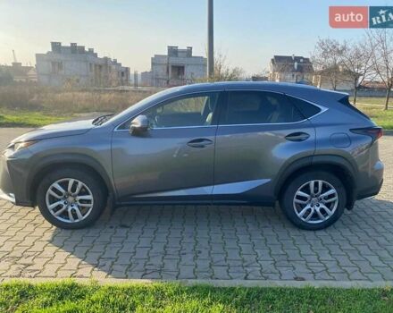 Серый Лексус НХ, объемом двигателя 2 л и пробегом 150 тыс. км за 21500 $, фото 4 на Automoto.ua