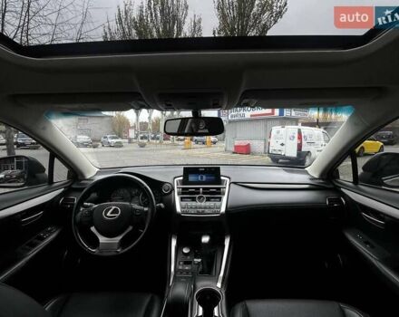 Серый Лексус НХ, объемом двигателя 2 л и пробегом 137 тыс. км за 17800 $, фото 18 на Automoto.ua