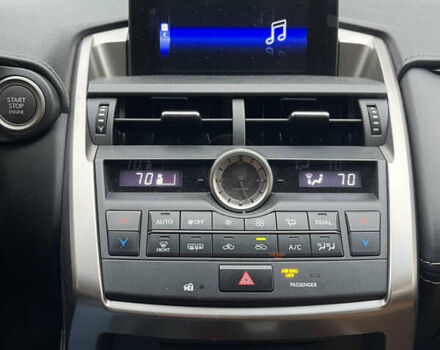 Сірий Лексус НХ, об'ємом двигуна 2 л та пробігом 142 тис. км за 20800 $, фото 28 на Automoto.ua