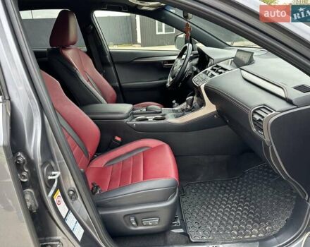 Сірий Лексус НХ, об'ємом двигуна 2 л та пробігом 154 тис. км за 28900 $, фото 30 на Automoto.ua