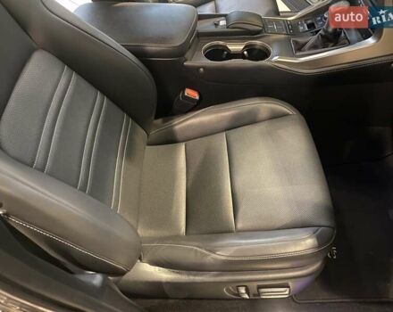 Сірий Лексус НХ, об'ємом двигуна 2.49 л та пробігом 55 тис. км за 29500 $, фото 37 на Automoto.ua
