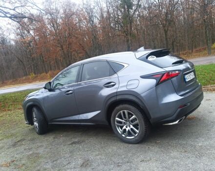 Серый Лексус НХ, объемом двигателя 2 л и пробегом 160 тыс. км за 23000 $, фото 2 на Automoto.ua