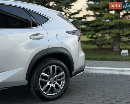 Сірий Лексус НХ, об'ємом двигуна 2 л та пробігом 105 тис. км за 22000 $, фото 3 на Automoto.ua