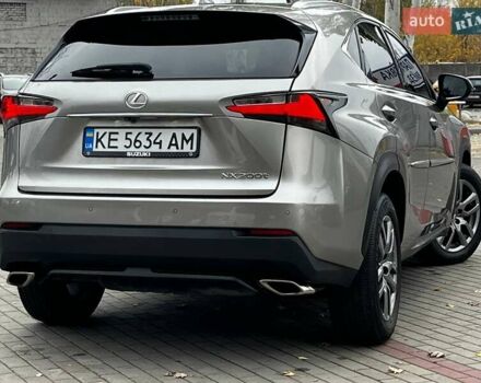Серый Лексус НХ, объемом двигателя 2 л и пробегом 137 тыс. км за 17800 $, фото 3 на Automoto.ua