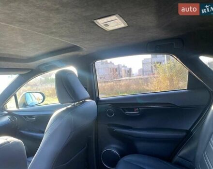 Серый Лексус НХ, объемом двигателя 2 л и пробегом 150 тыс. км за 21500 $, фото 18 на Automoto.ua