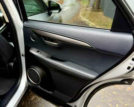 Серый Лексус НХ, объемом двигателя 2 л и пробегом 115 тыс. км за 16300 $, фото 15 на Automoto.ua