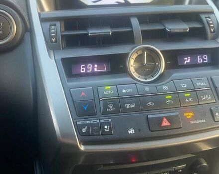 Серый Лексус НХ, объемом двигателя 2 л и пробегом 150 тыс. км за 21500 $, фото 29 на Automoto.ua