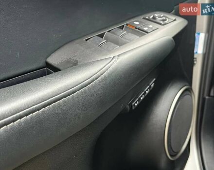 Серый Лексус НХ, объемом двигателя 2 л и пробегом 137 тыс. км за 17800 $, фото 12 на Automoto.ua